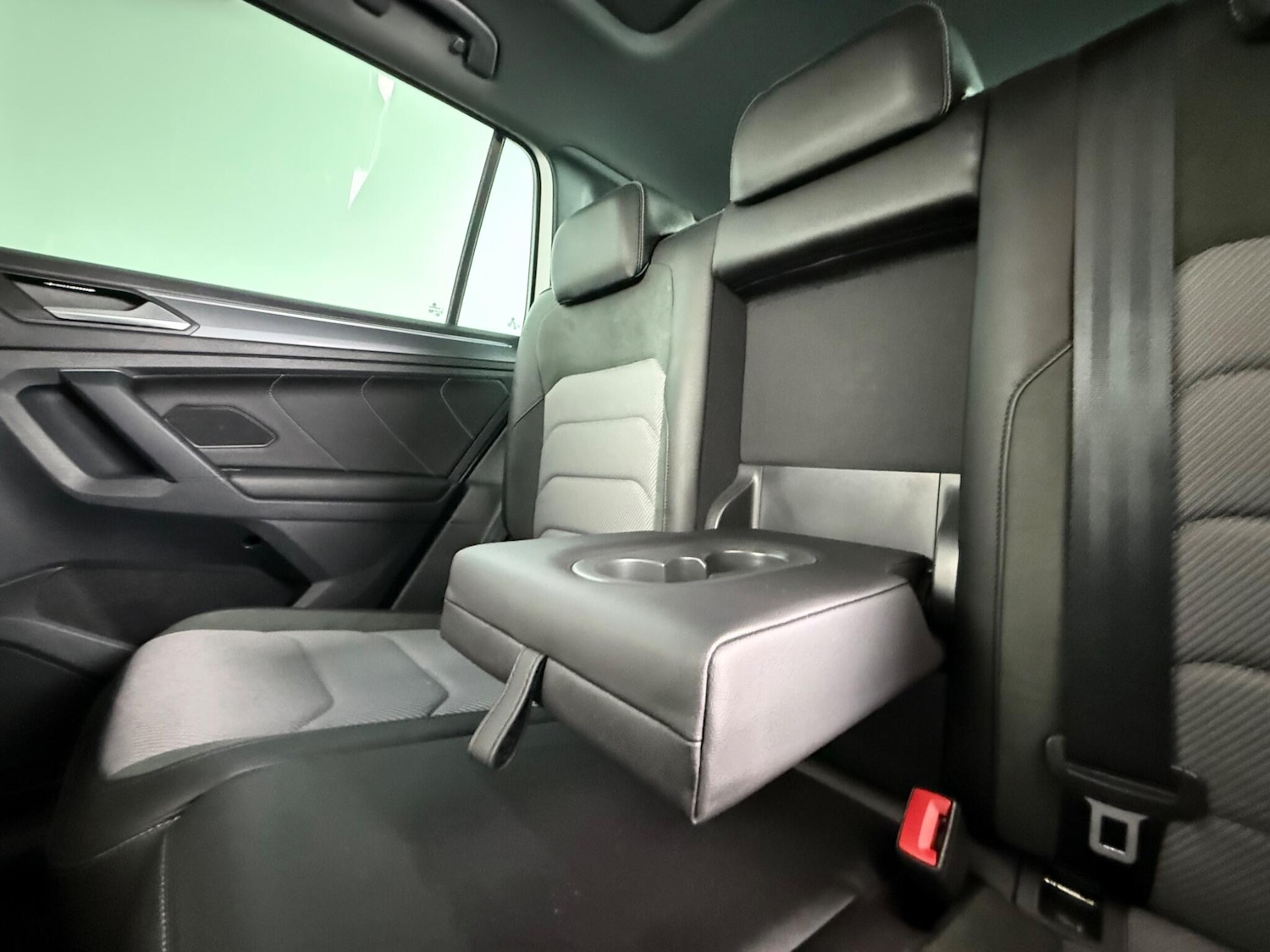 Used Volkswagen Tiguan 2018 for sale - 76468110: Photo 21