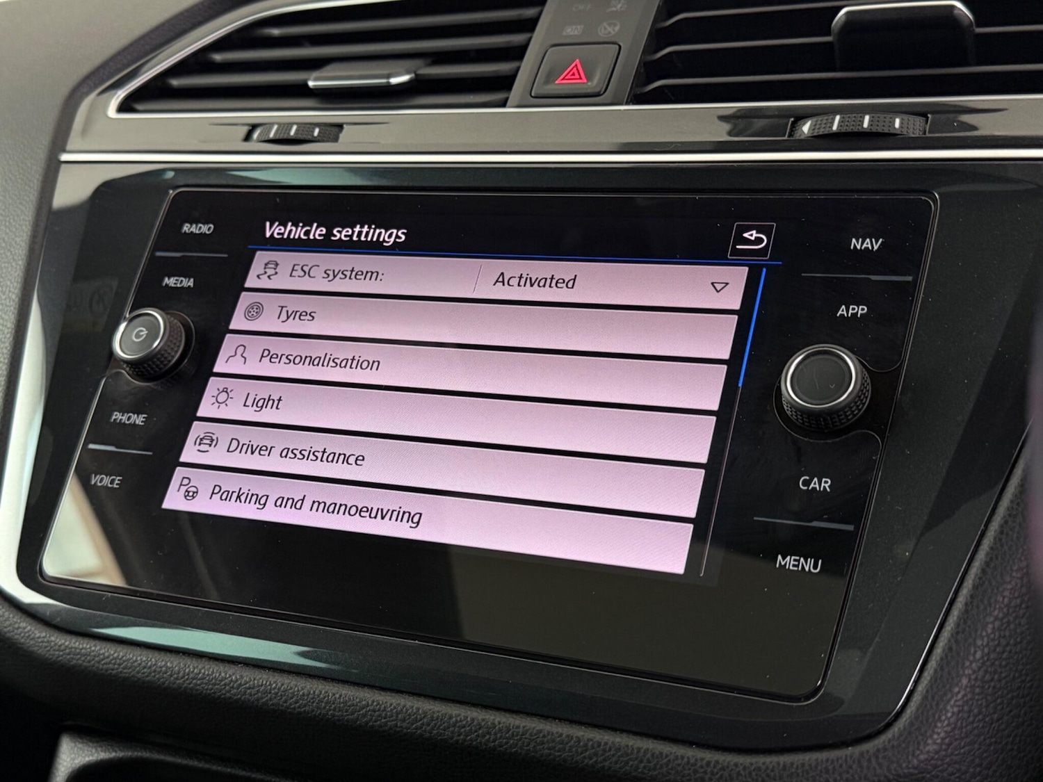 Used Volkswagen Tiguan 2018 for sale - 76468110: Photo 37