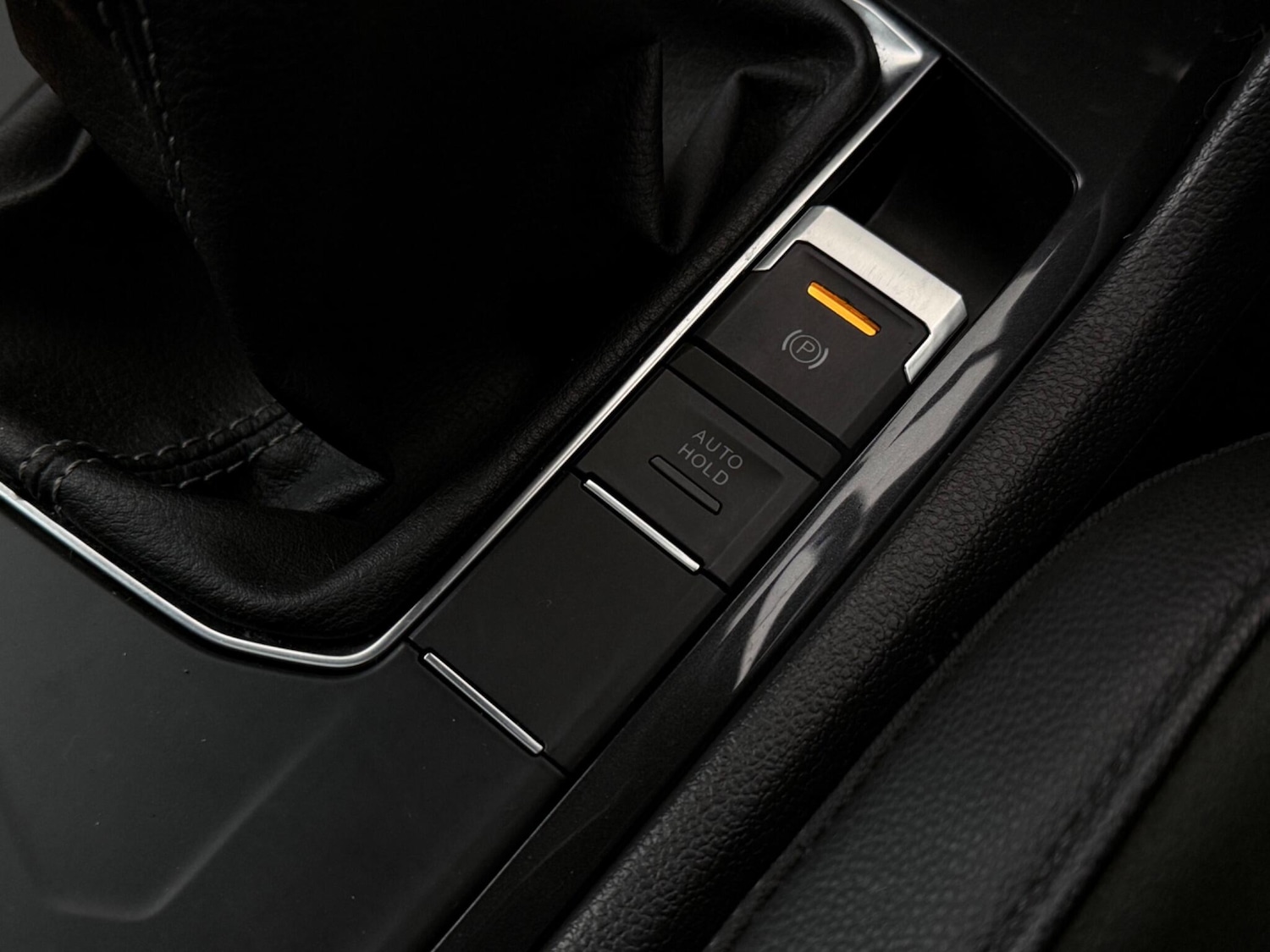 Used Volkswagen Tiguan 2018 for sale - 76468110: Photo 45