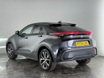 Used Toyota C-HR 2024 for sale - 77181265: Photo