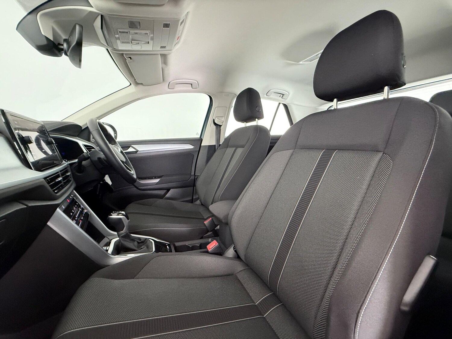 Used Volkswagen T-Roc 2022 for sale - 77587468: Photo 14