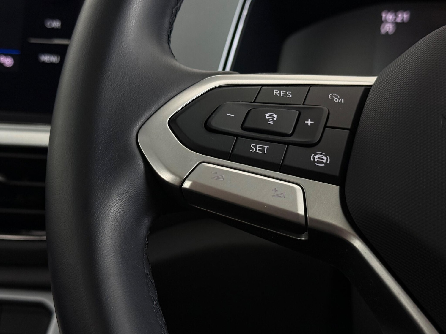 Used Volkswagen T-Roc 2022 for sale - 77587468: Photo 18