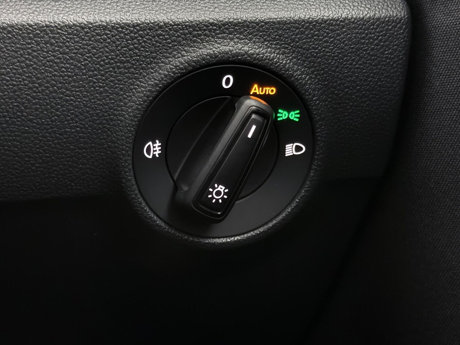 Used Volkswagen T-Roc 2022 for sale - 77587468: Photo 23