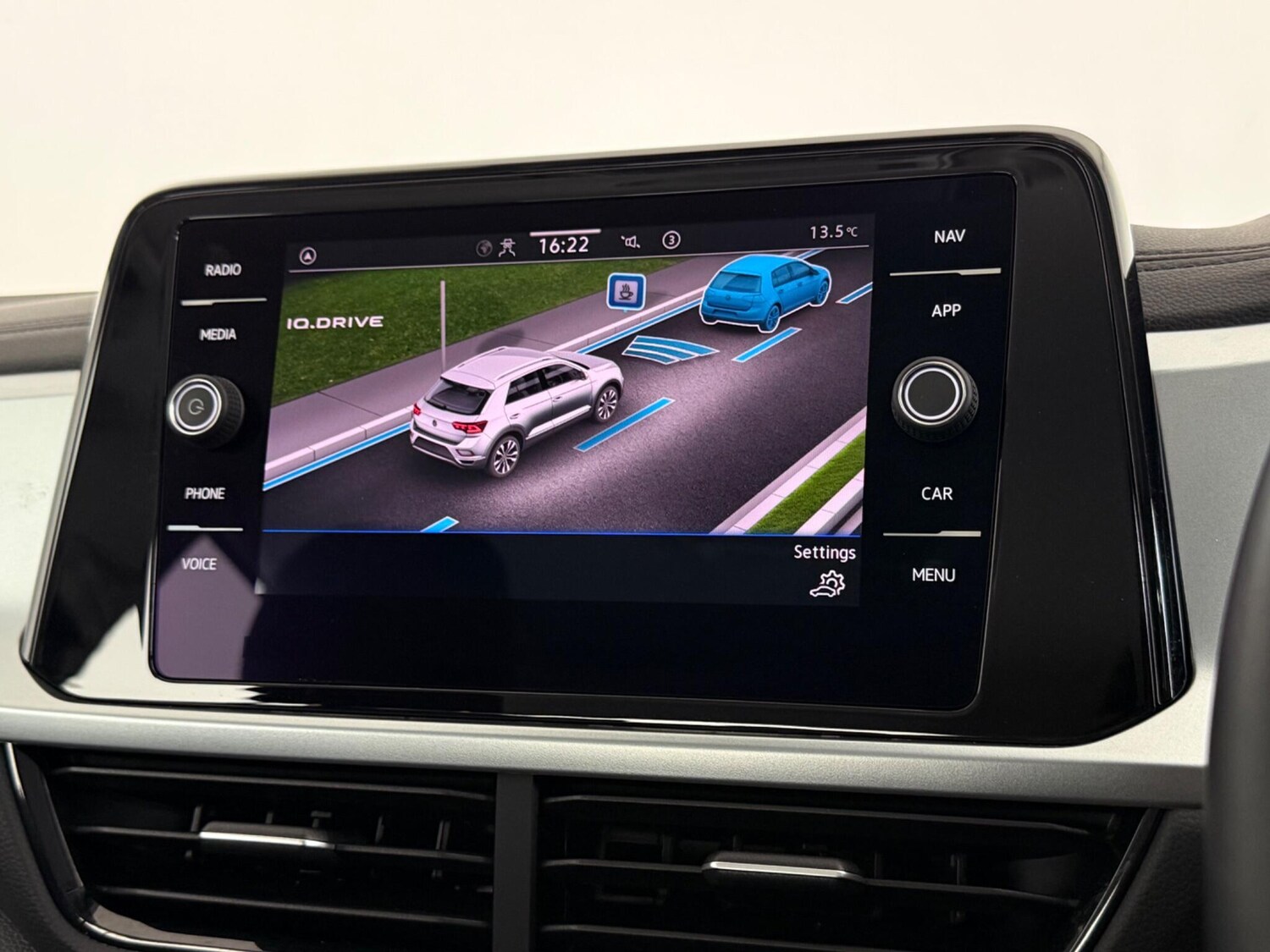 Used Volkswagen T-Roc 2022 for sale - 77587468: Photo 27