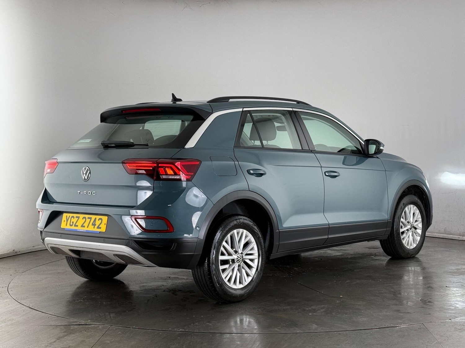 Used Volkswagen T-Roc 2022 for sale - 77587468: Photo 4