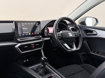 Used SEAT Leon 2023 for sale - 79107623: Photo