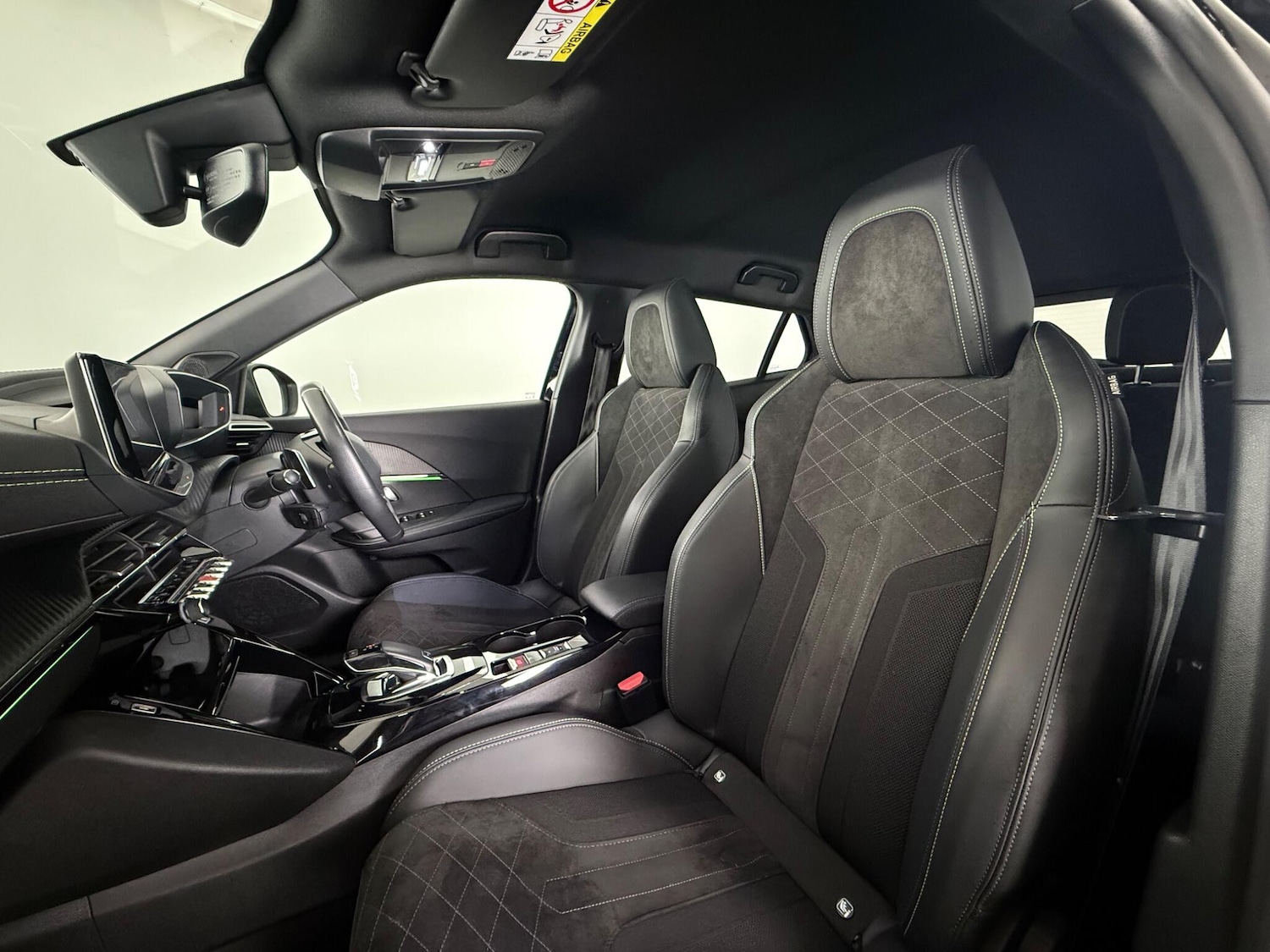 Used Peugeot 2008 2022 for sale - 77550826: Photo 12