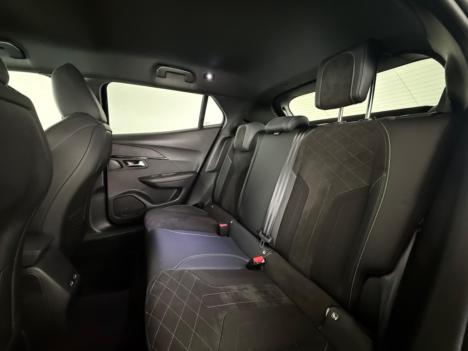 Used Peugeot 2008 2022 for sale - 77550826: Photo 13