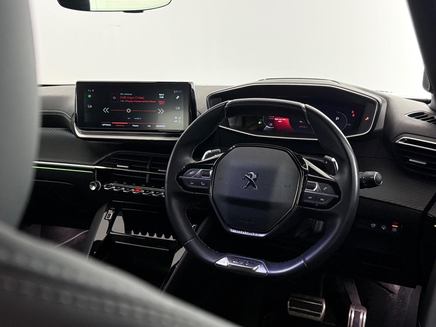 Used Peugeot 2008 2022 for sale - 77550826: Photo 15