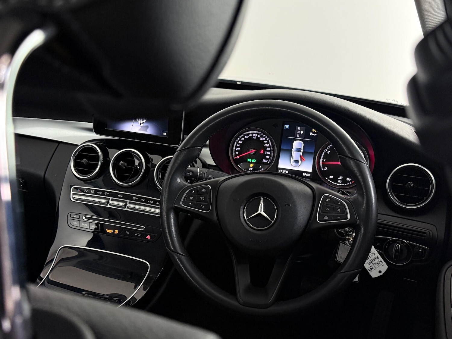 Used Mercedes-Benz C Class 2017 for sale - 76468394: Photo 22