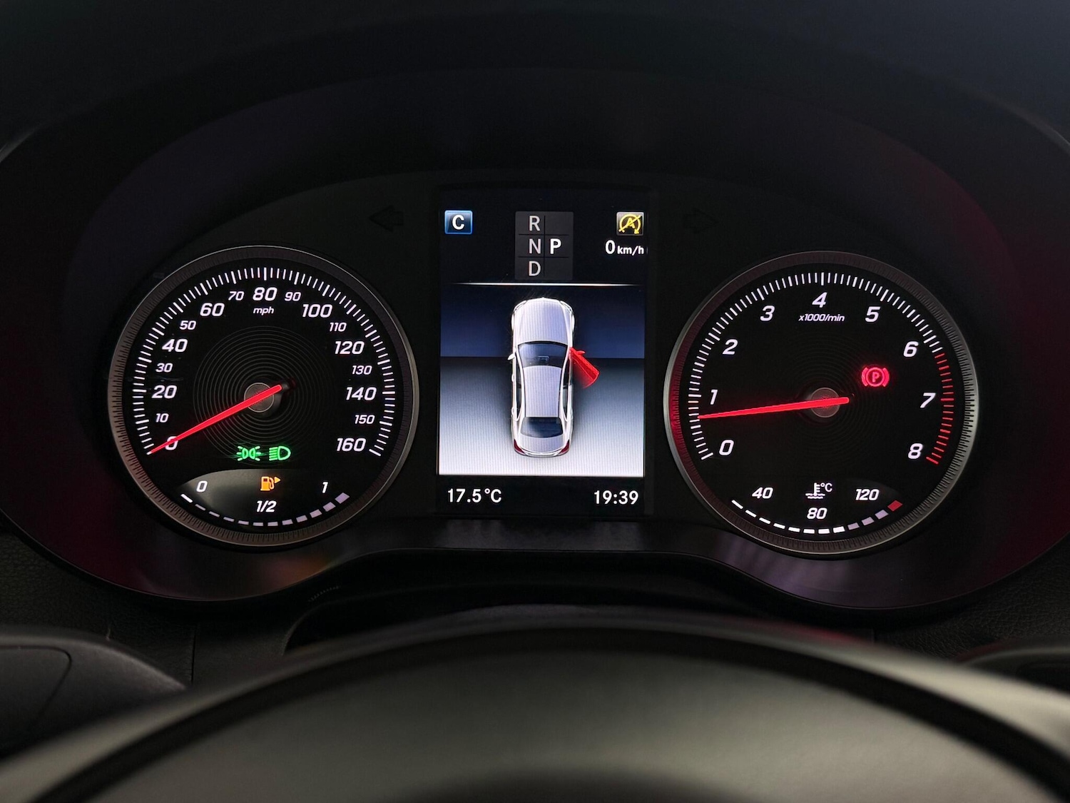 Used Mercedes-Benz C Class 2017 for sale - 76468394: Photo 24