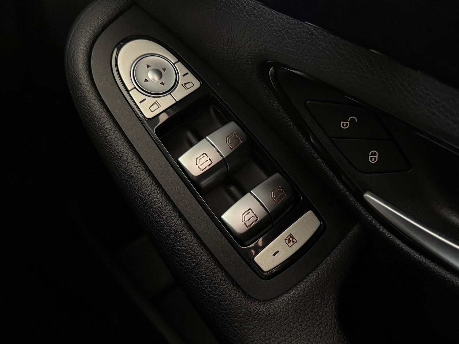 Used Mercedes-Benz C Class 2017 for sale - 76468394: Photo 29