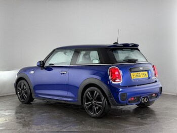 Used MINI Hatch 2018 for sale - 77221779: Photo