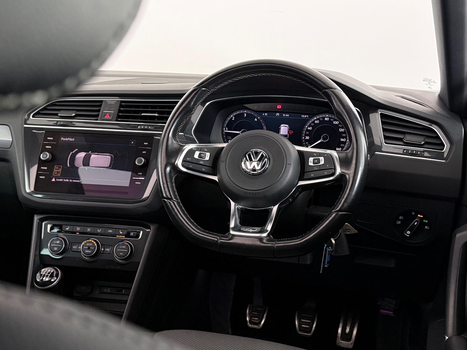 Used Volkswagen Tiguan 2017 for sale - 77260188: Photo 15