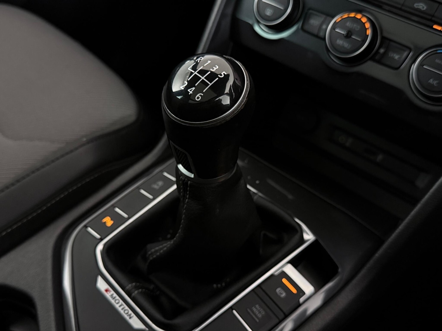 Used Volkswagen Tiguan 2017 for sale - 77260188: Photo 30