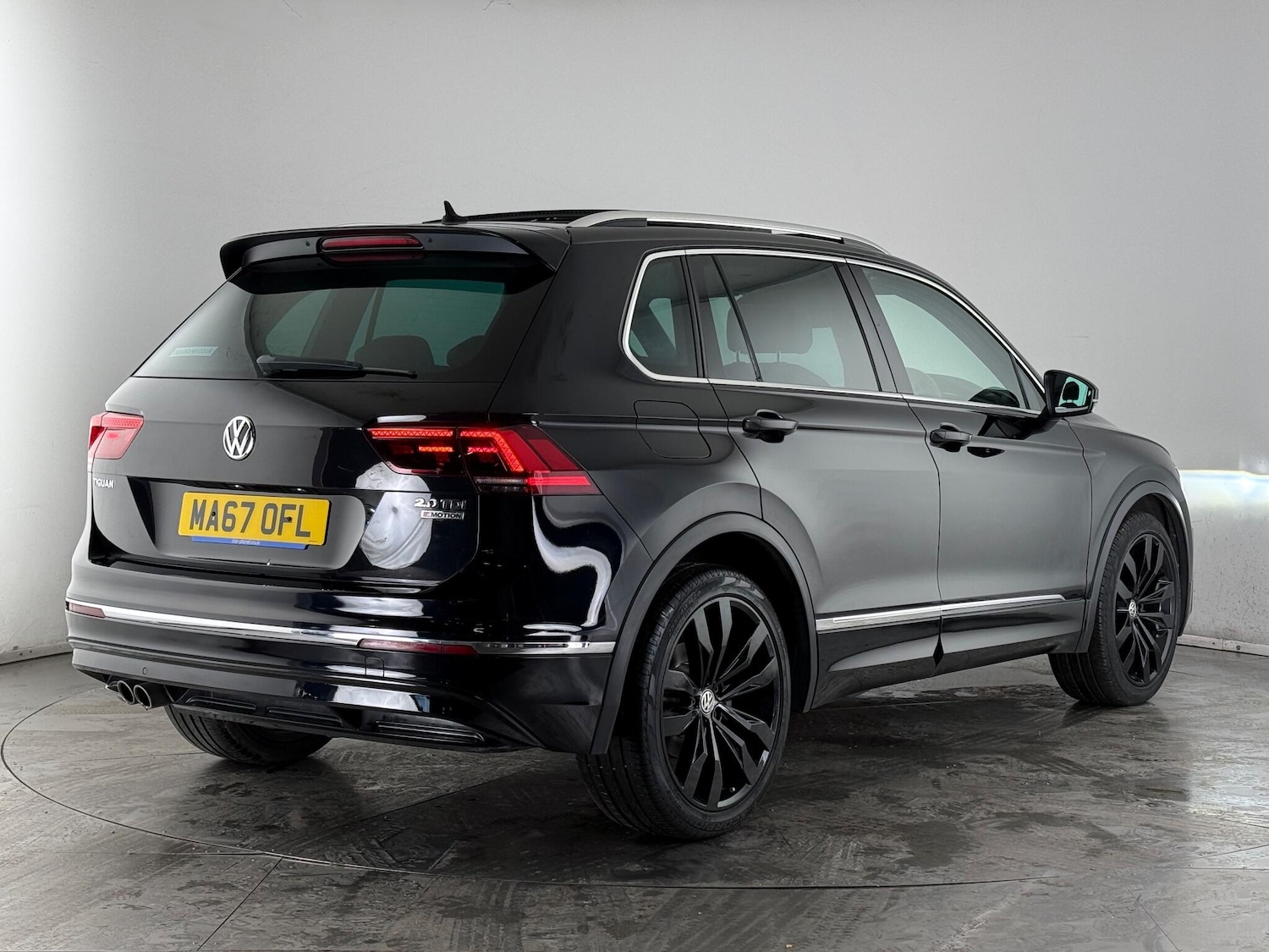 Used Volkswagen Tiguan 2017 for sale - 77260188: Photo 4