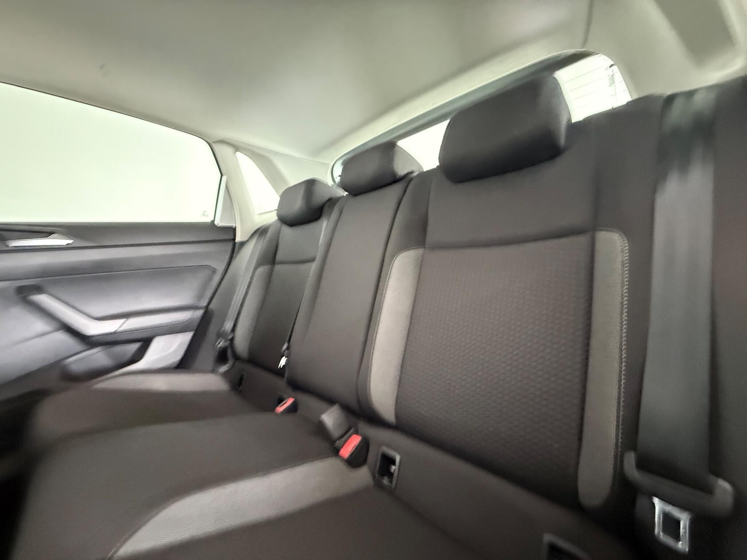 Used Volkswagen Polo 2023 for sale - 76468486: Photo 16