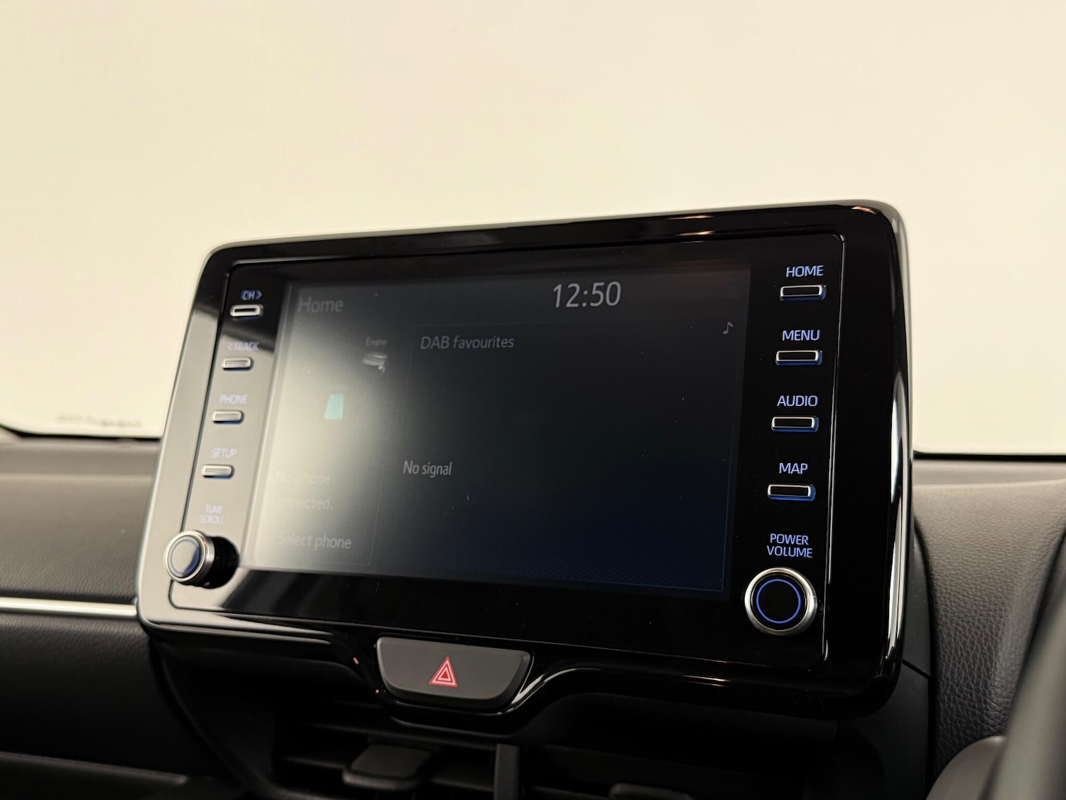 Used Toyota Yaris 2022 for sale - 77244029: Photo 28