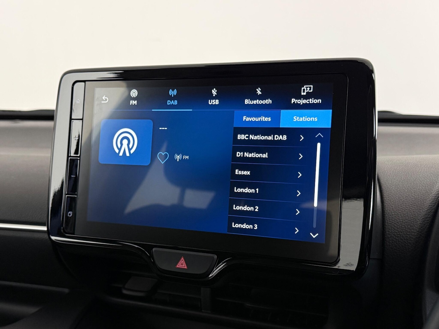 Used Toyota Yaris 2024 for sale - 77221614: Photo 21