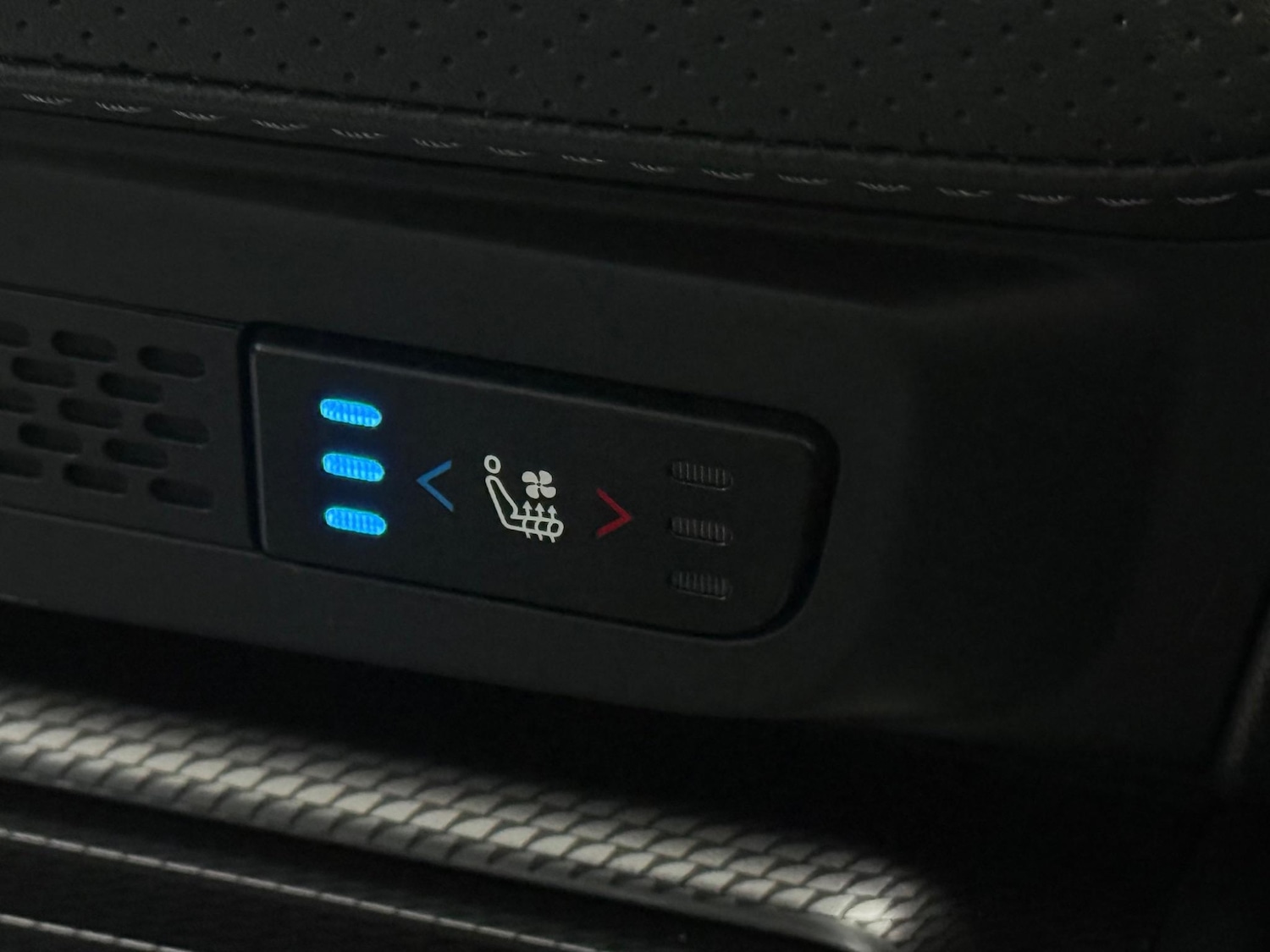 Used Ssangyong Rexton 2021 for sale - 77244024: Photo 41