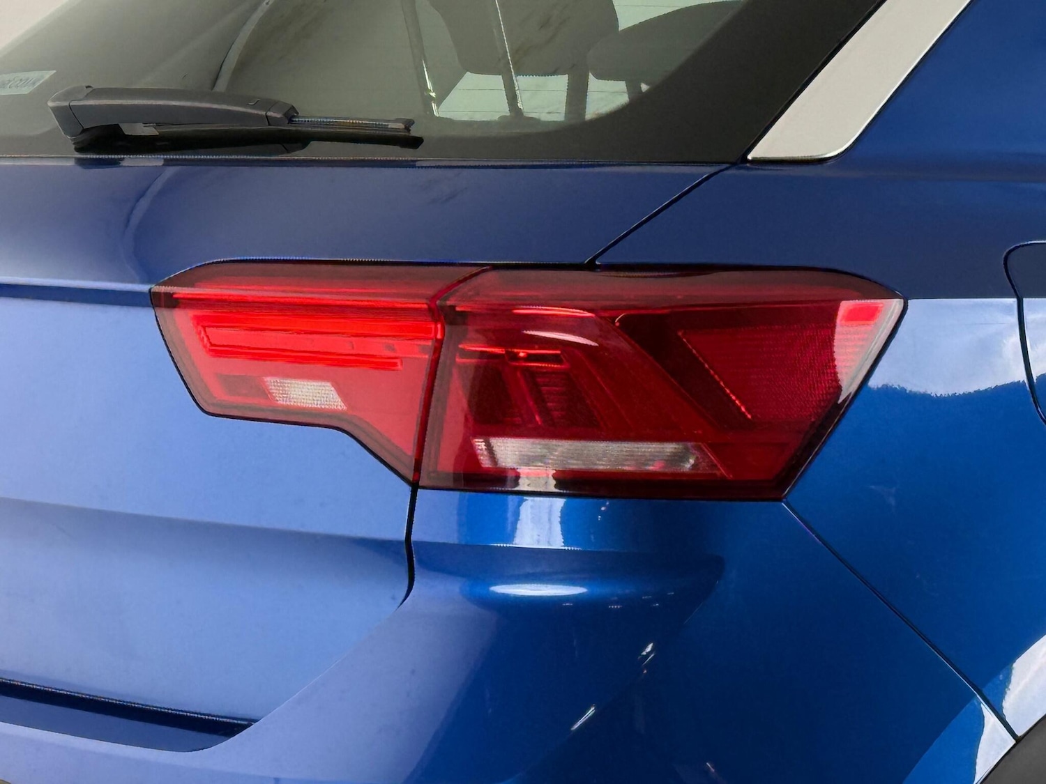 Used Volkswagen T-Roc 2020 for sale - 76468598: Photo 10