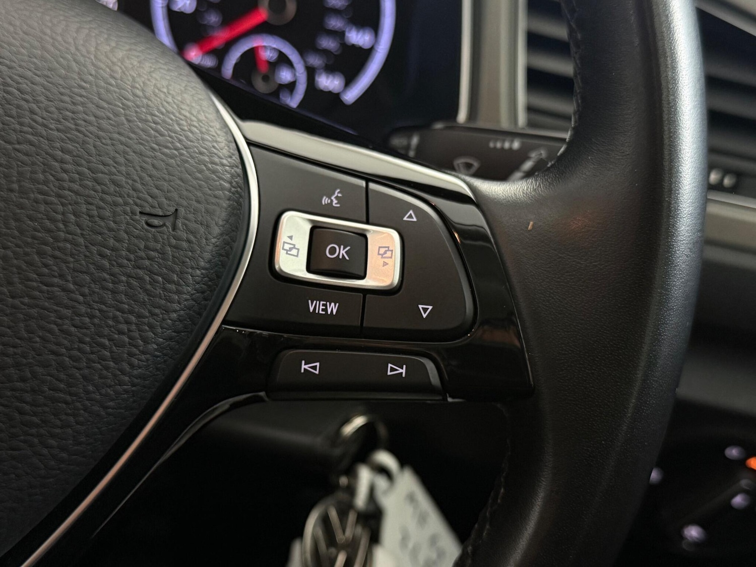 Used Volkswagen T-Roc 2020 for sale - 76468598: Photo 24