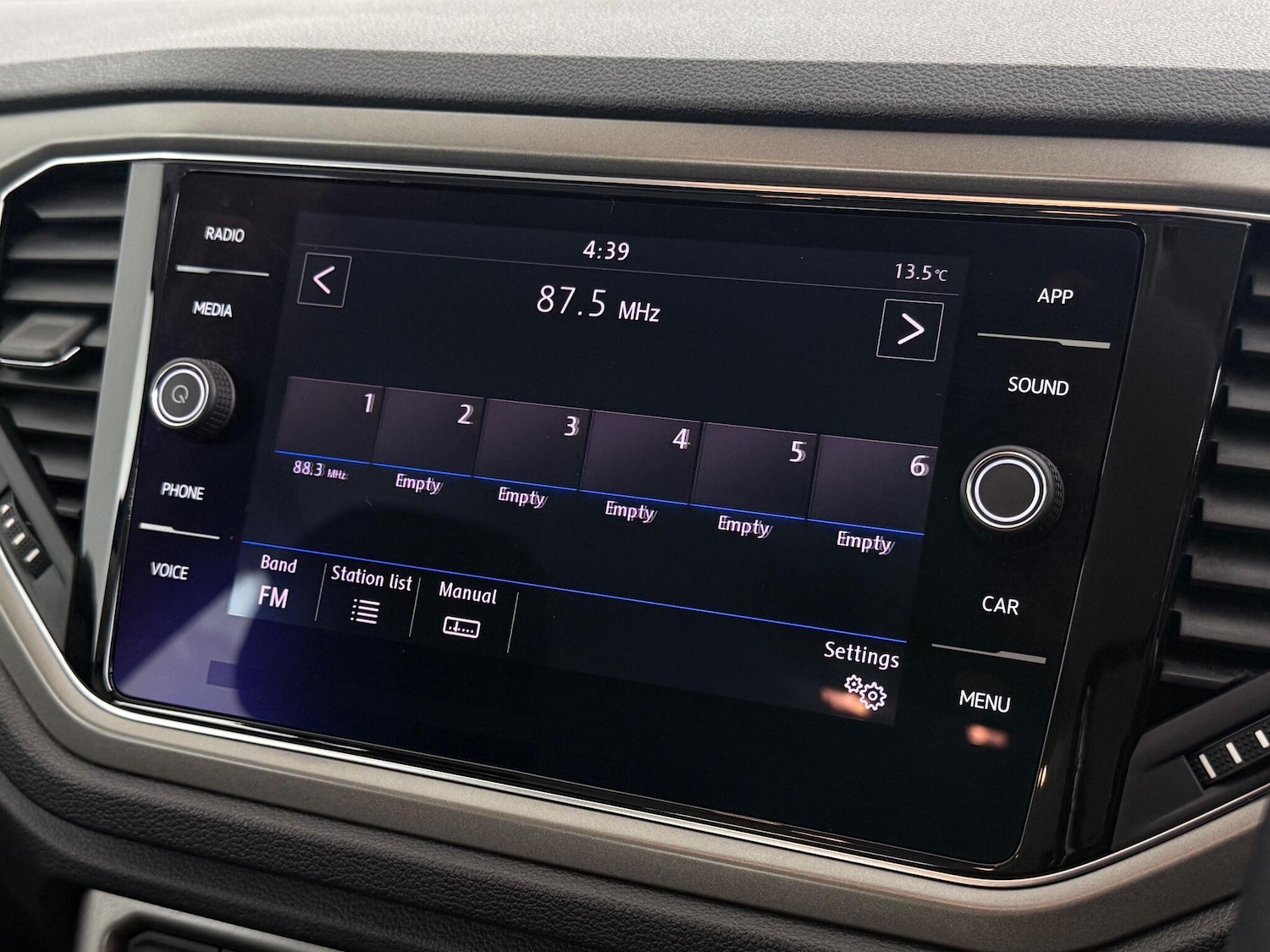 Used Volkswagen T-Roc 2020 for sale - 76468598: Photo 28