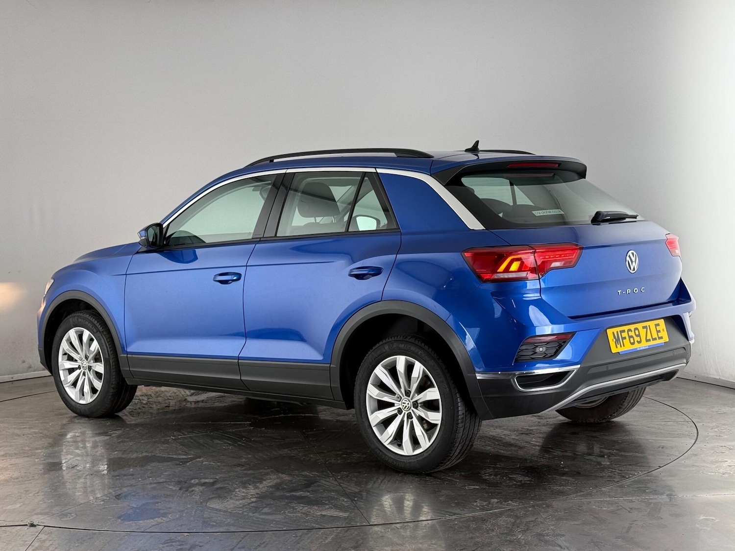 Used Volkswagen T-Roc 2020 for sale - 76468598: Photo 5