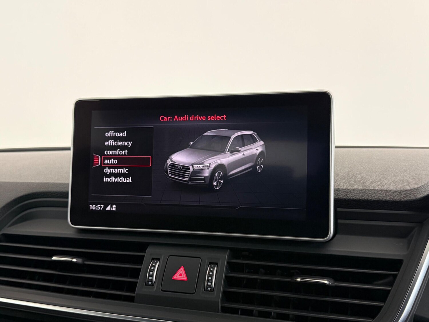 Used Audi Q5 2019 for sale - 77587469: Photo 26