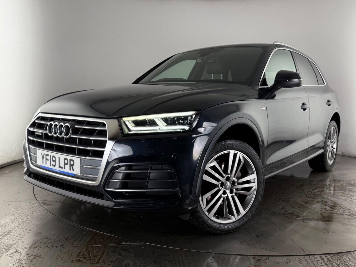 Used Audi Q5 2019 for sale - 77587469: Photo 33