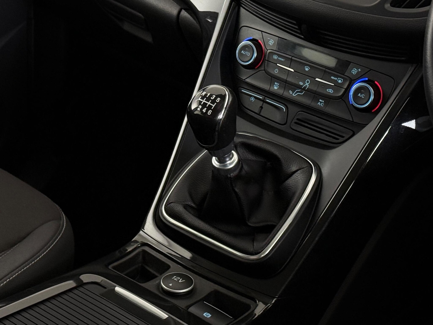 Used Ford Kuga 2018 for sale - 77246180: Photo 35