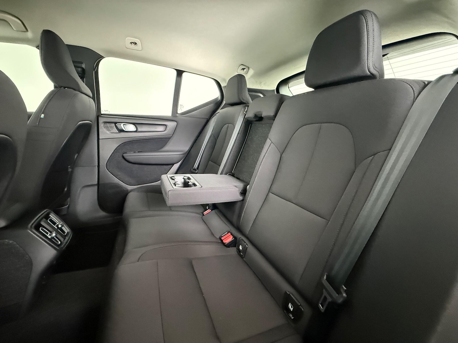 Used Volvo XC40 2021 for sale - 76468403: Photo 16