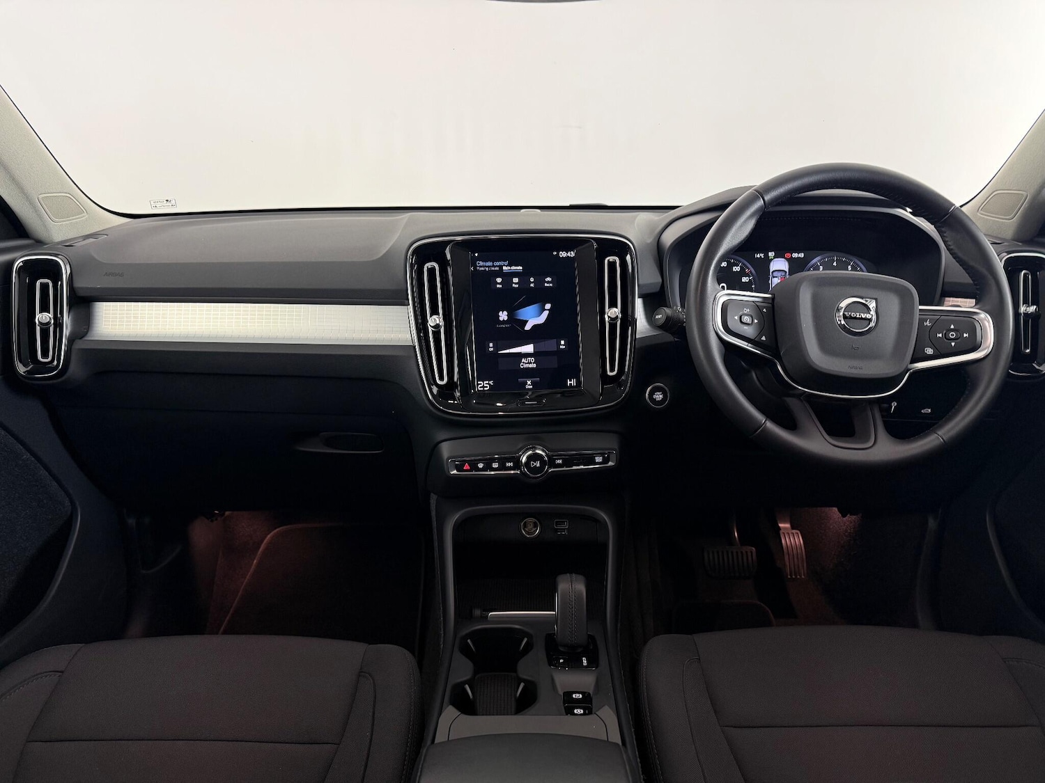 Used Volvo XC40 2021 for sale - 76468403: Photo 22