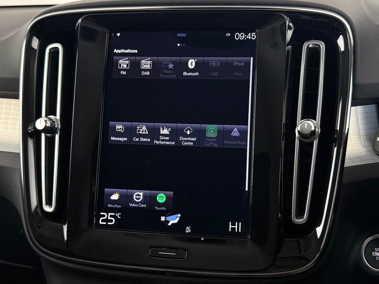 Used Volvo XC40 2021 for sale - 76468403: Photo 32