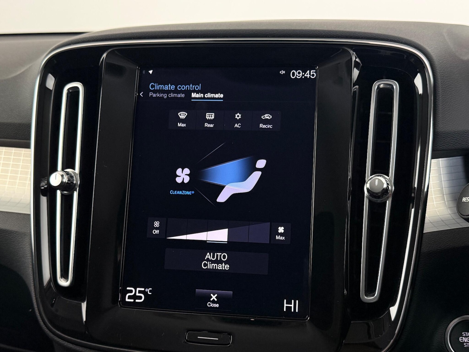 Used Volvo XC40 2021 for sale - 76468403: Photo 33