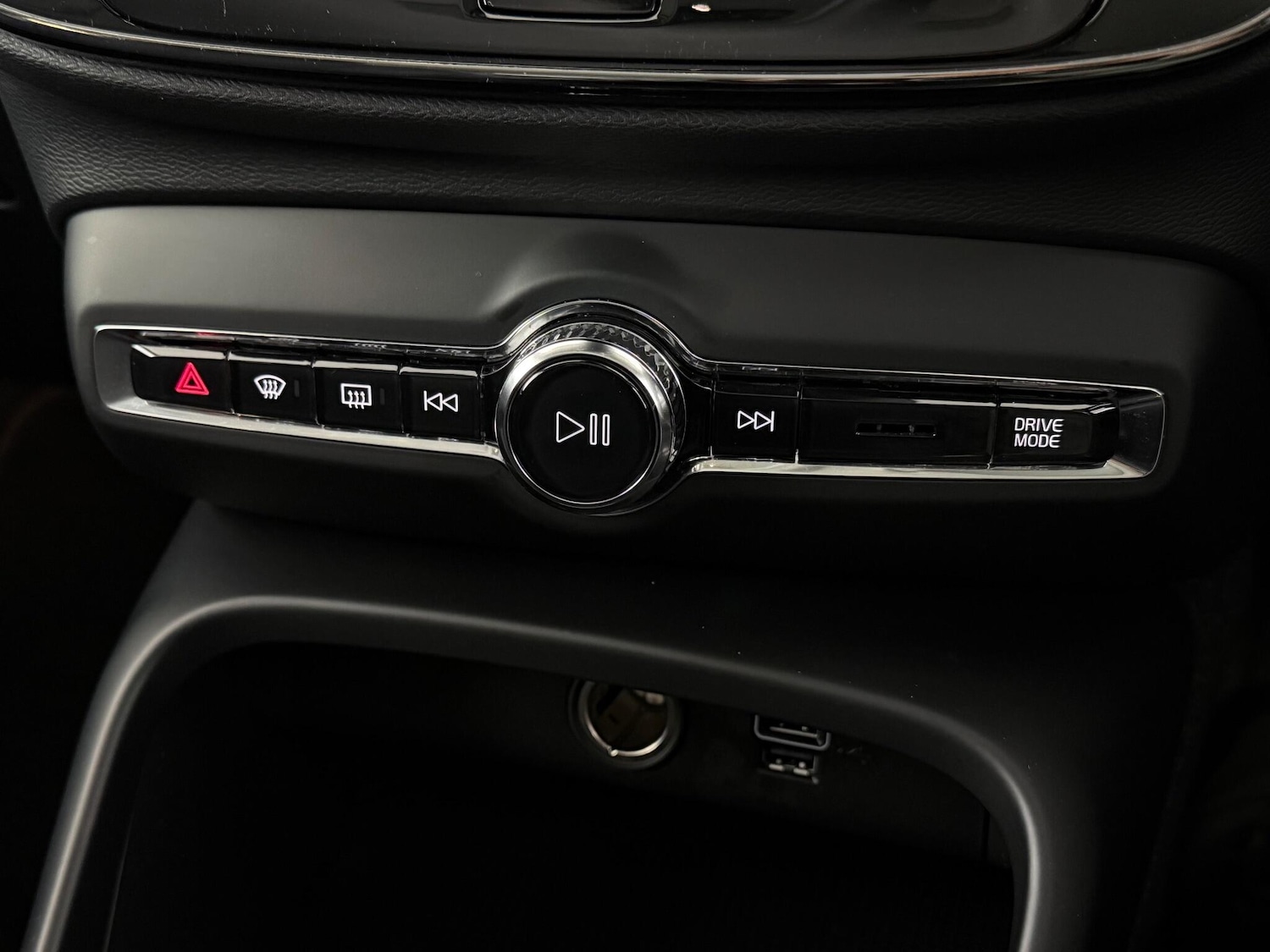 Used Volvo XC40 2021 for sale - 76468403: Photo 37