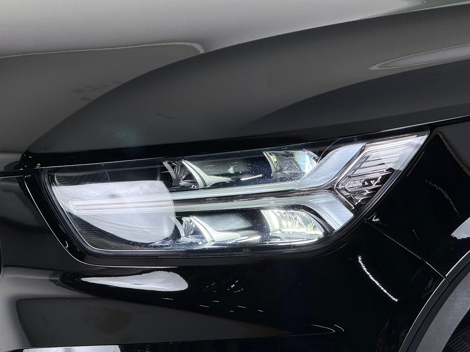 Used Volvo XC40 2021 for sale - 76468403: Photo 9