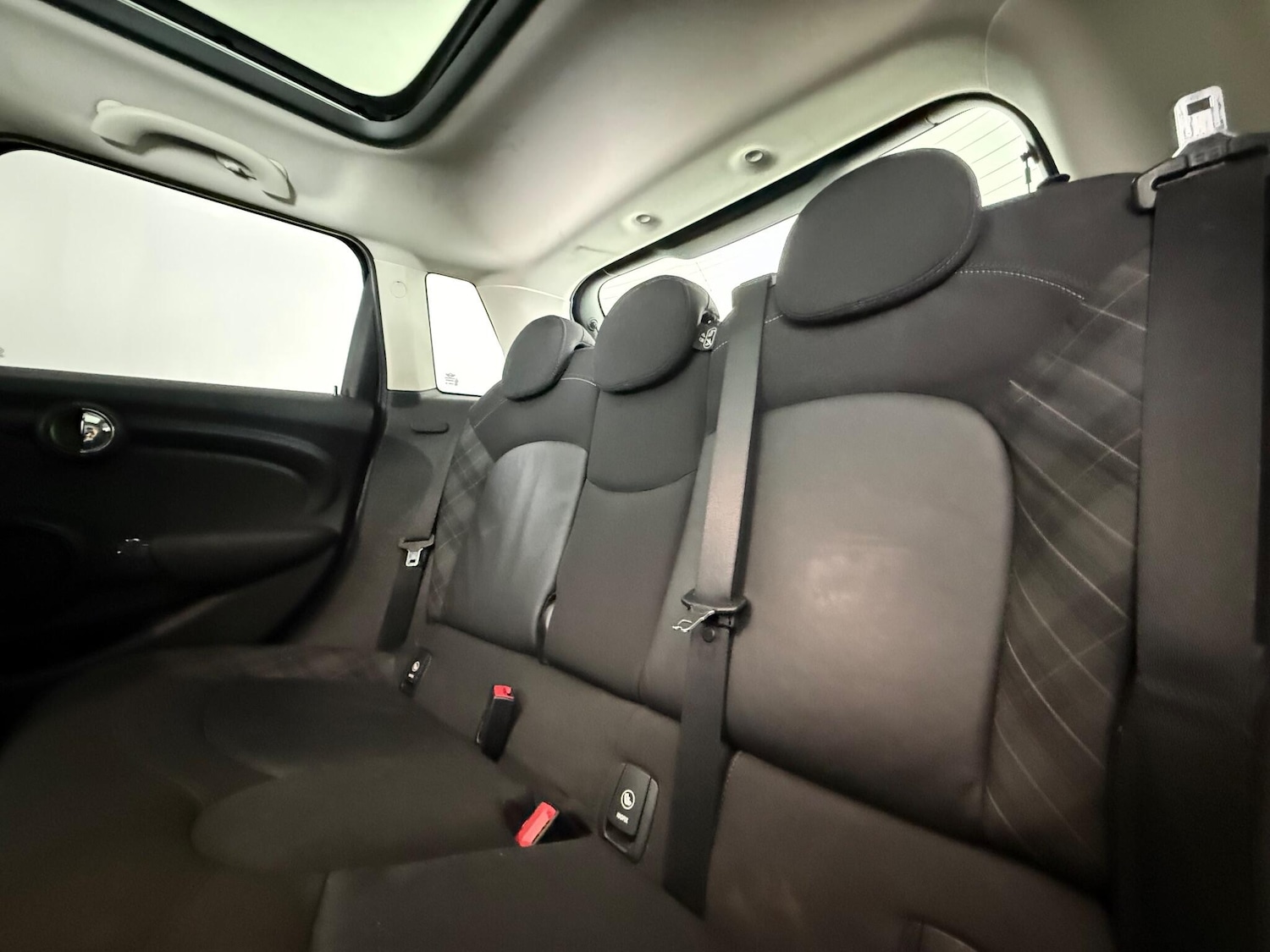 Used MINI Hatch 2018 for sale - 77222474: Photo 12