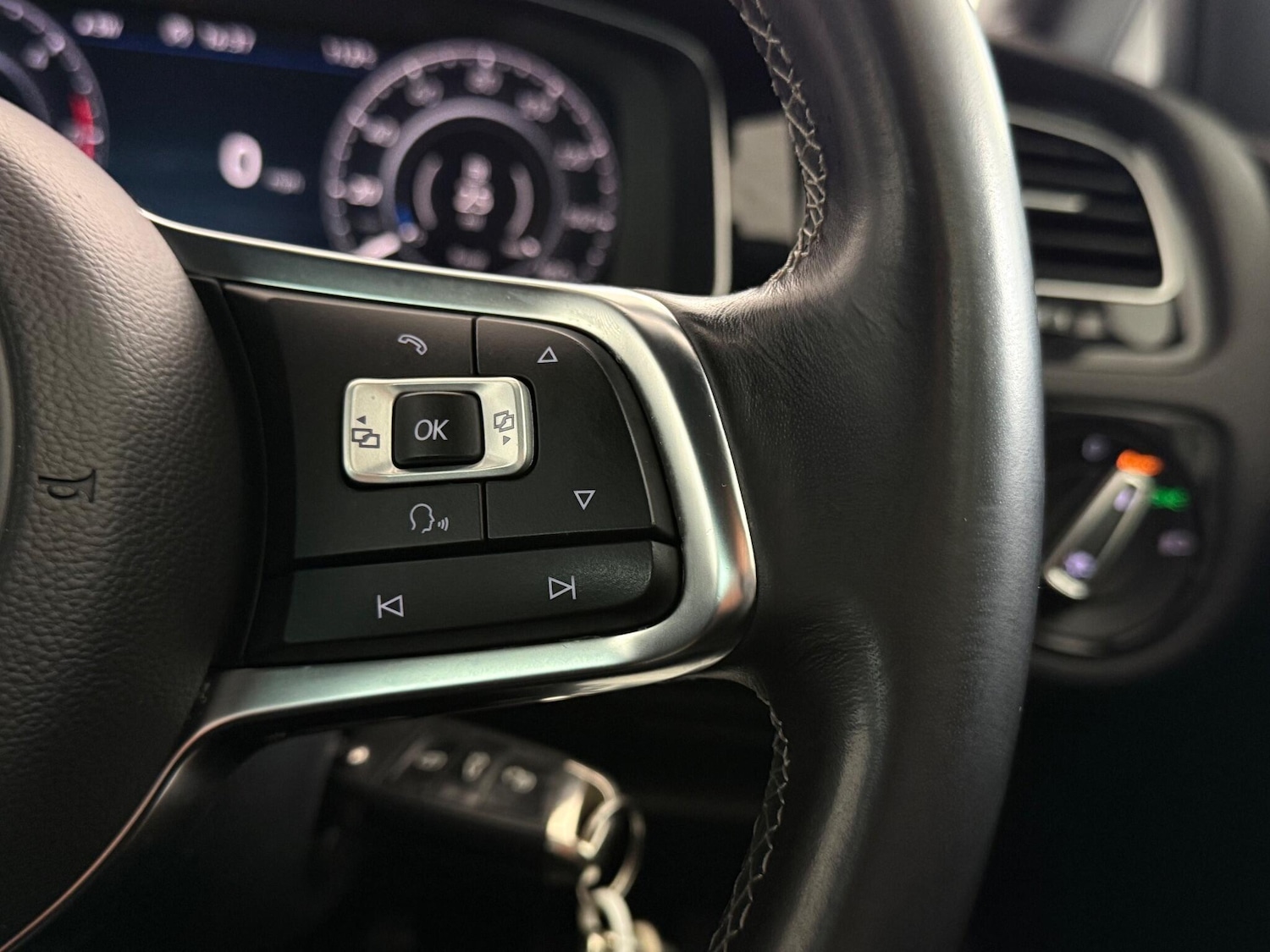 Used Volkswagen Golf 2017 for sale - 76823665: Photo 24