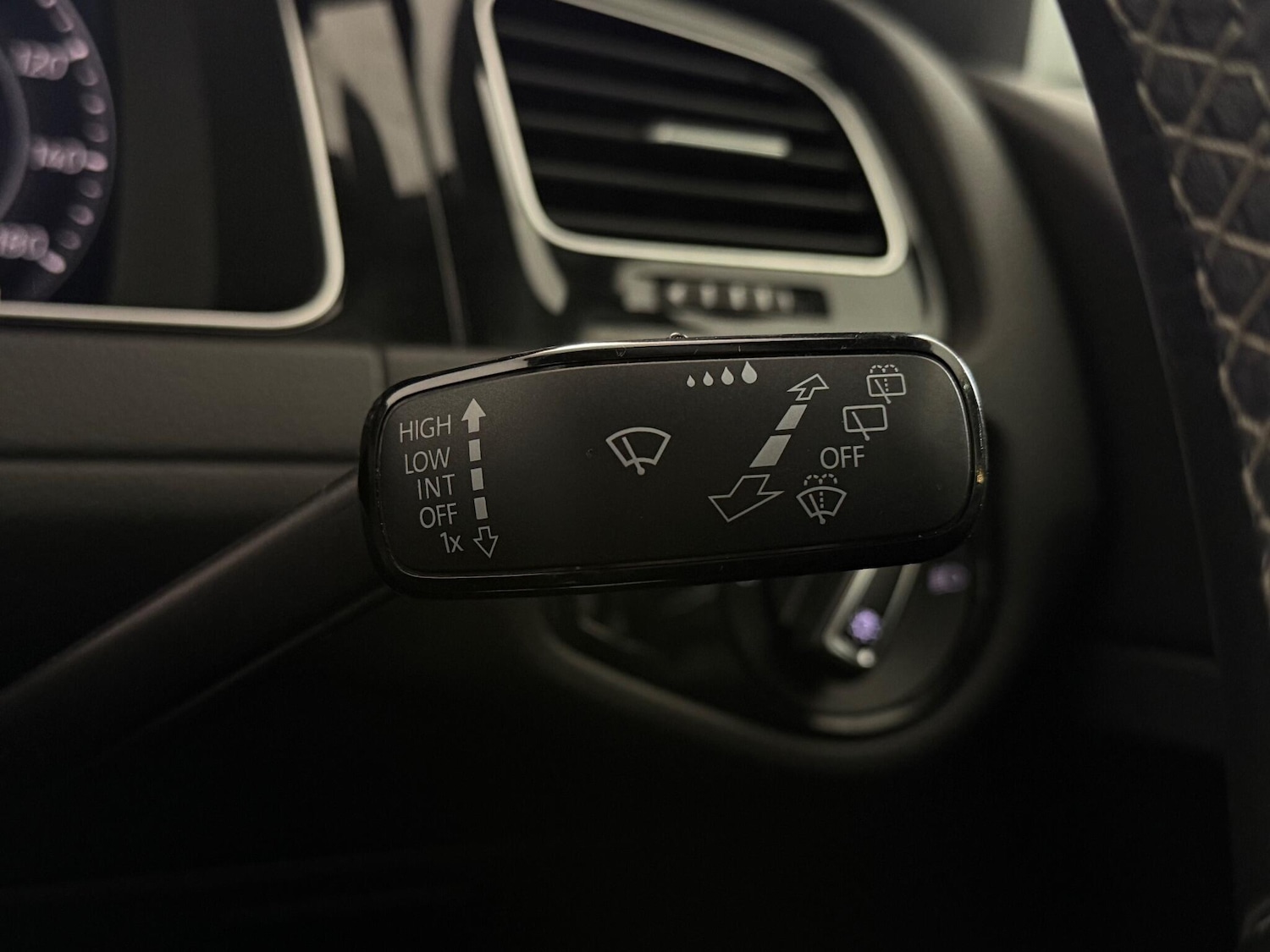 Used Volkswagen Golf 2017 for sale - 76823665: Photo 26