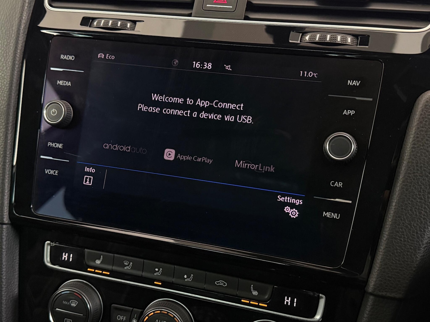 Used Volkswagen Golf 2017 for sale - 76823665: Photo 35