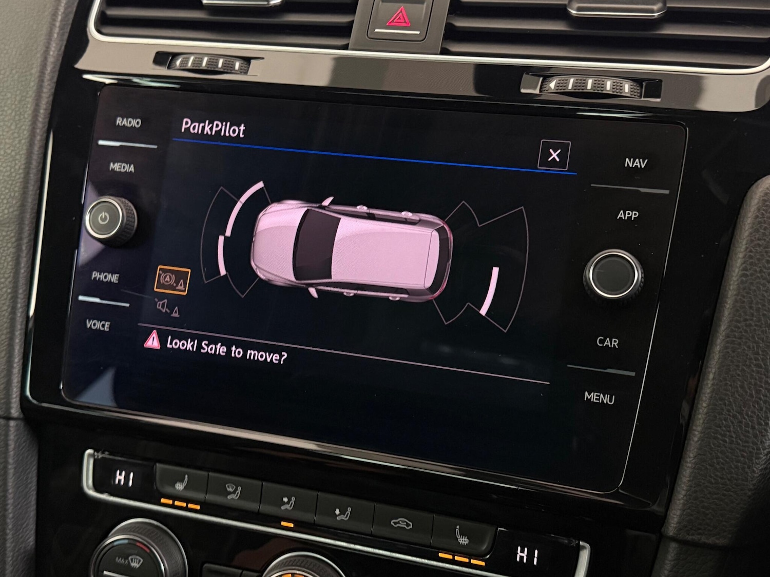 Used Volkswagen Golf 2017 for sale - 76823665: Photo 37