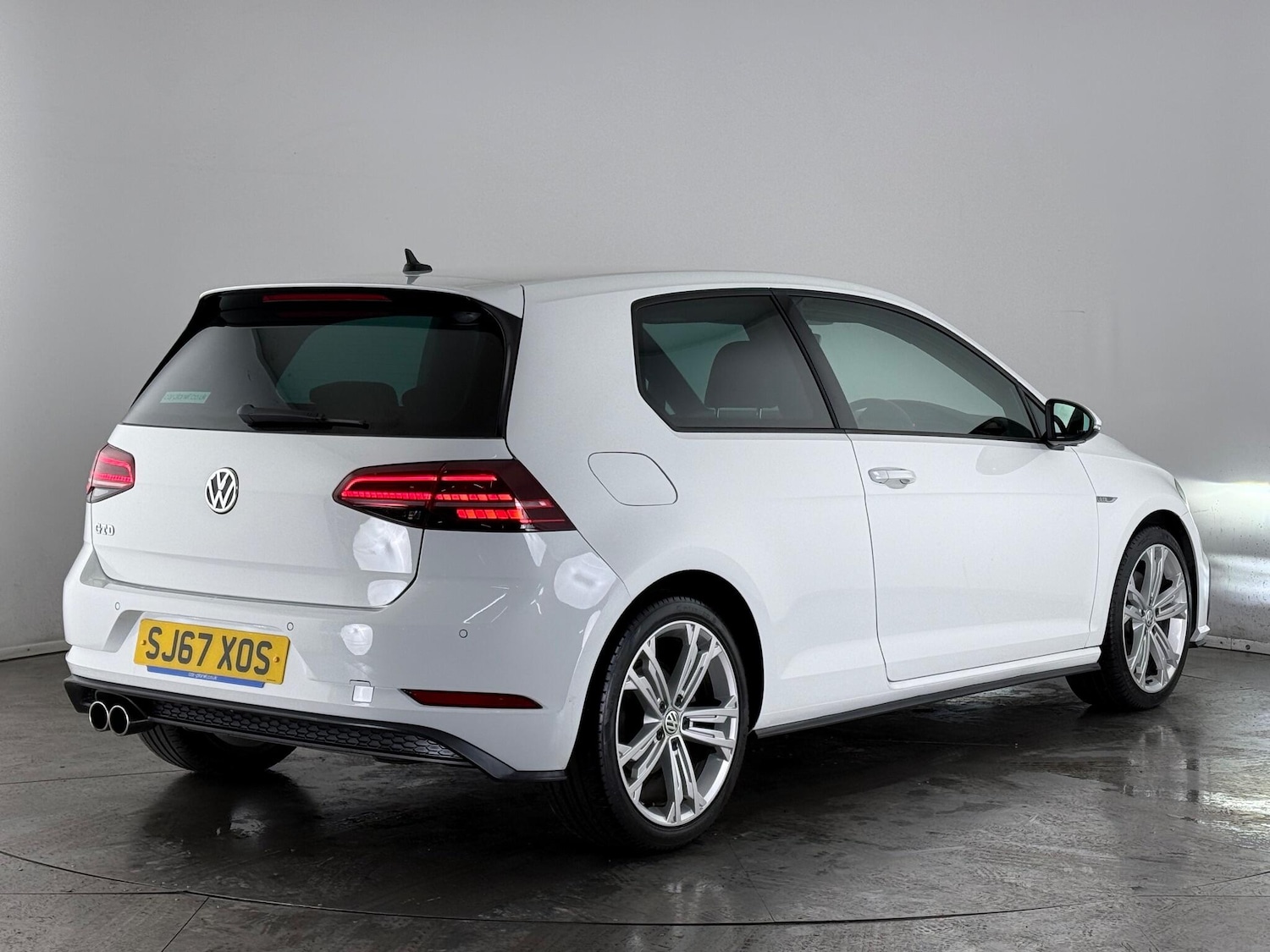 Used Volkswagen Golf 2017 for sale - 76823665: Photo 4