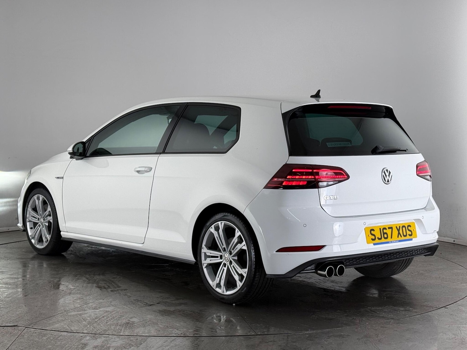 Used Volkswagen Golf 2017 for sale - 76823665: Photo 5