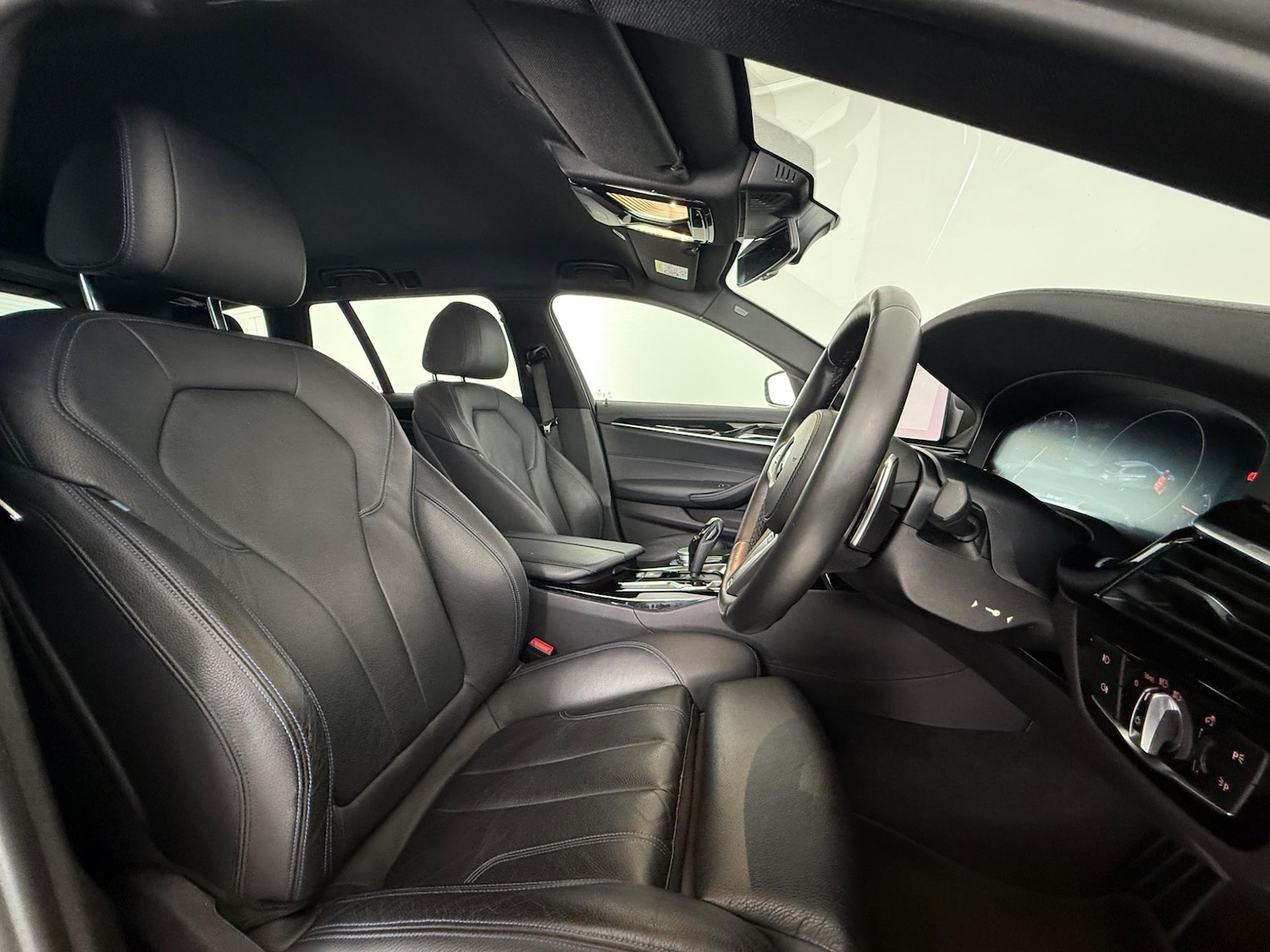 Used BMW 5 Series 2019 for sale - 76468144: Photo 16