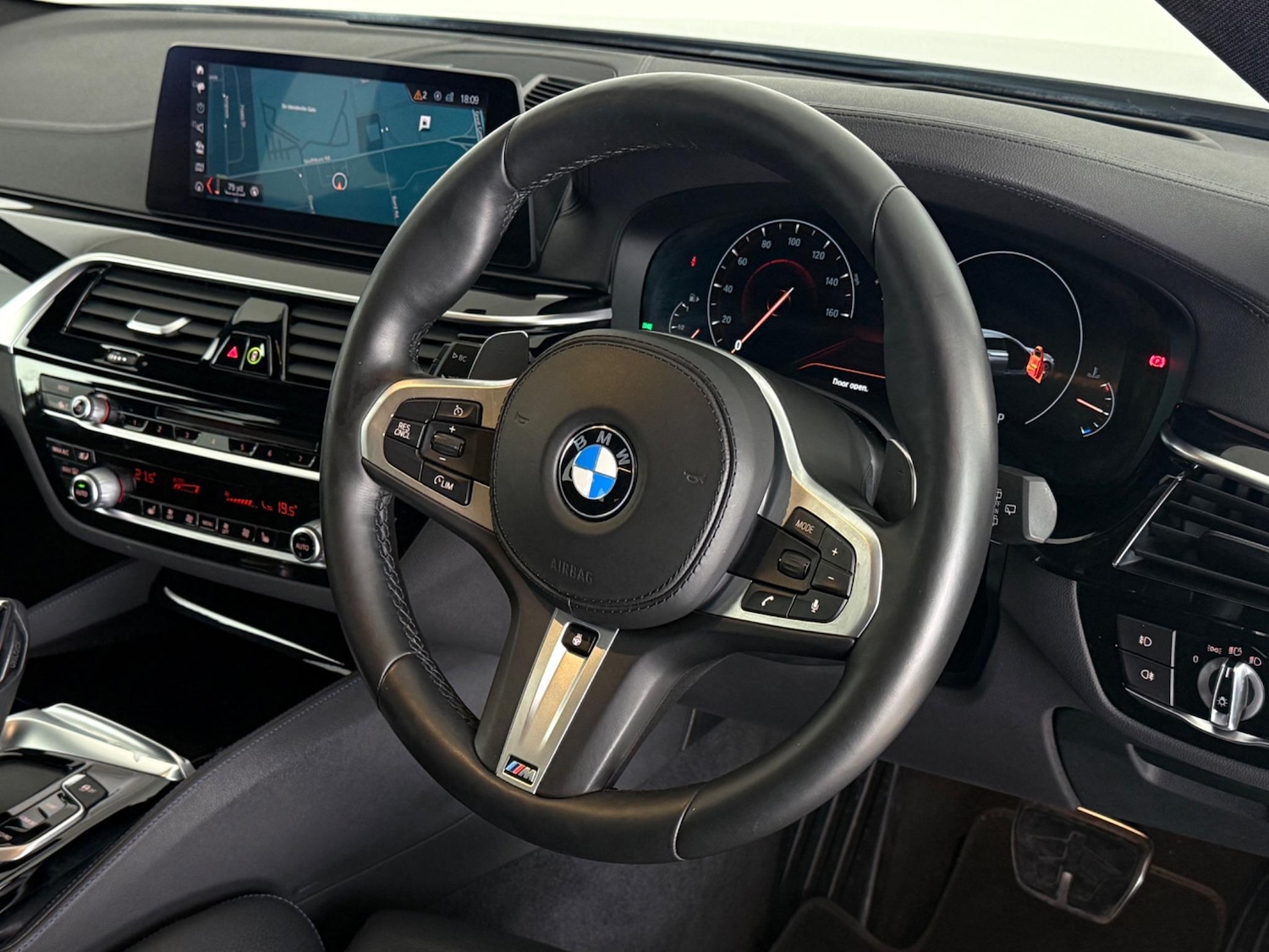Used BMW 5 Series 2019 for sale - 76468144: Photo 28