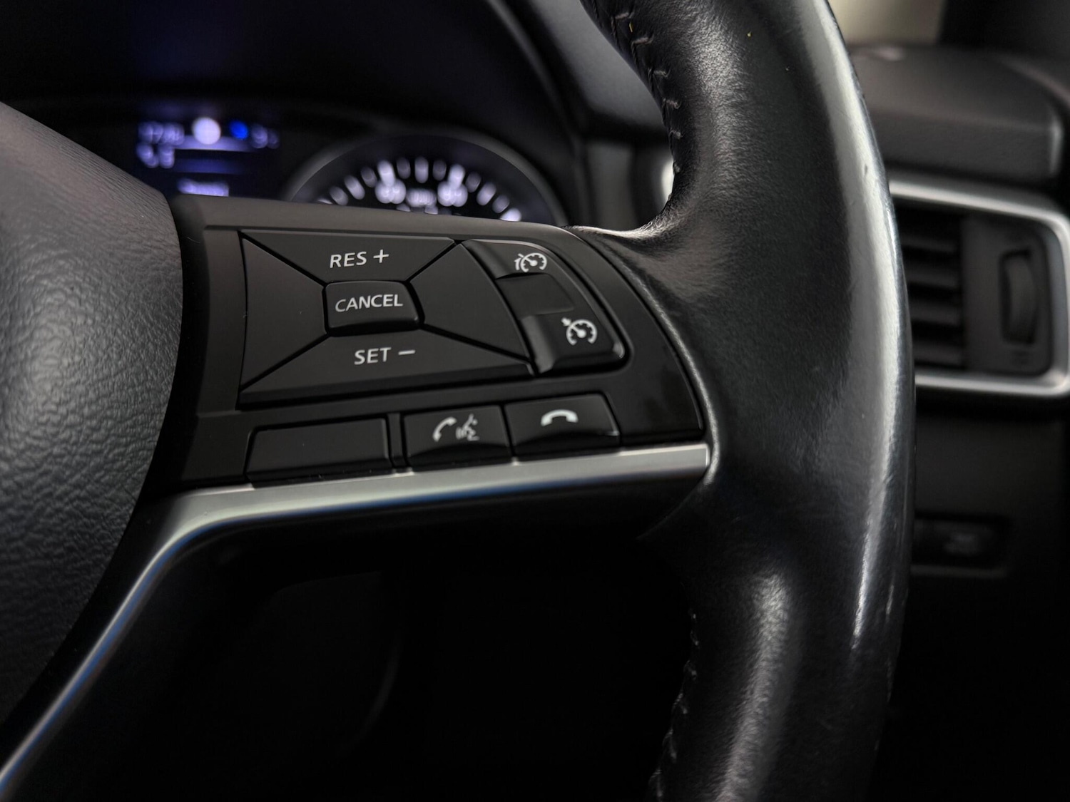 Used Nissan Qashqai 2018 for sale - 77180821: Photo 16