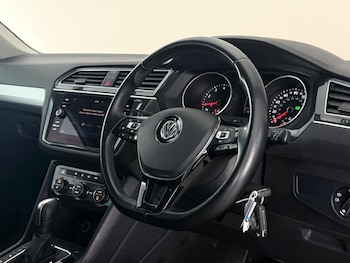 Used Volkswagen Tiguan 2020 for sale - 78574223: Photo