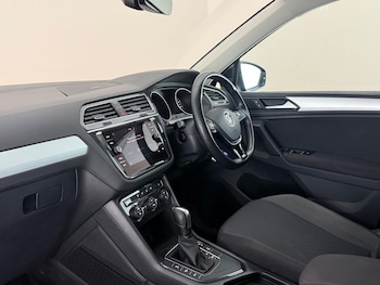 Used Volkswagen Tiguan 2020 for sale - 78574223: Photo