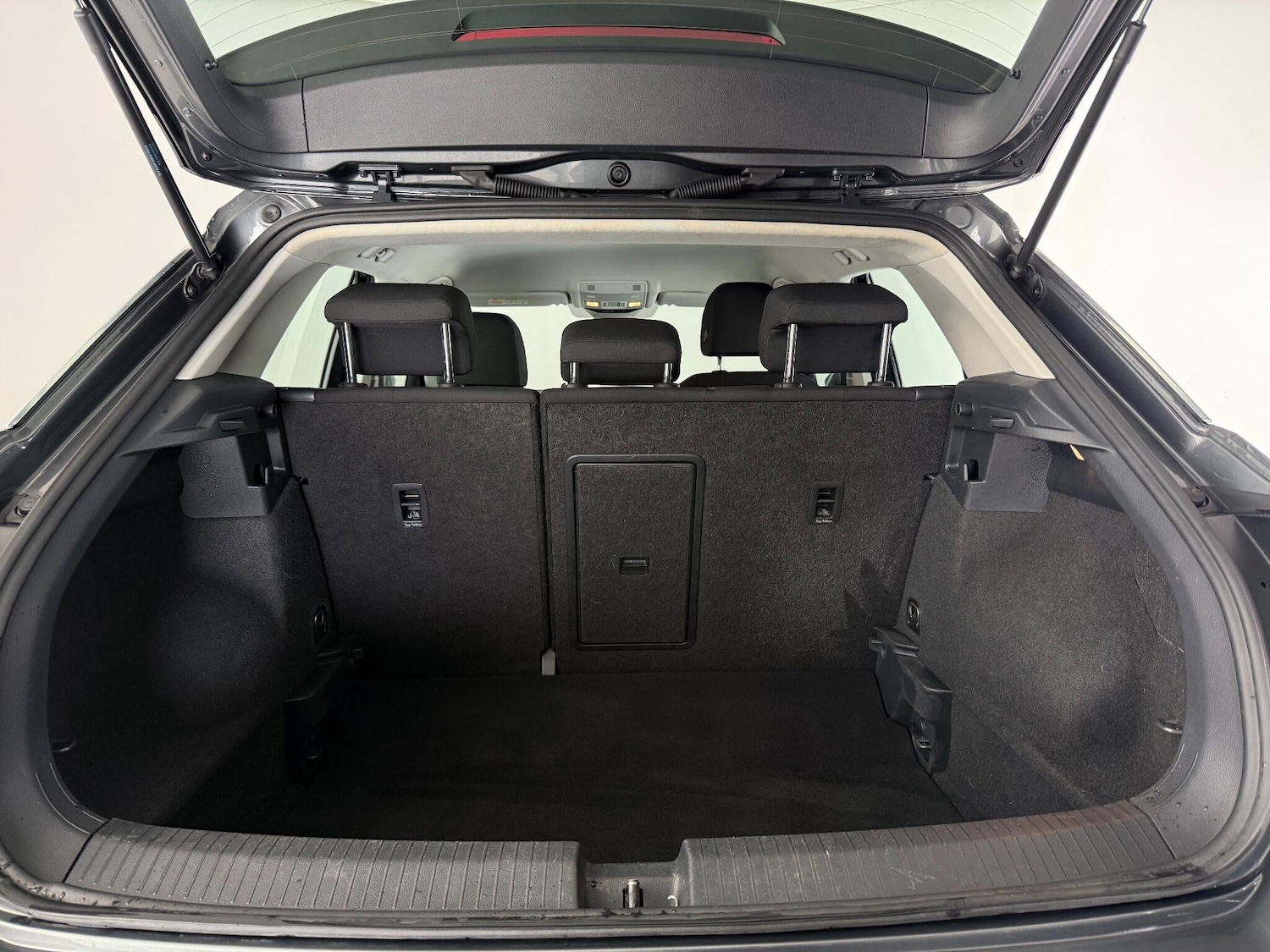 Used Volkswagen T-Roc 2019 for sale - 77246750: Photo 10